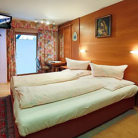 Guest house Mina