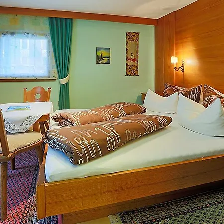 Guest house Mina