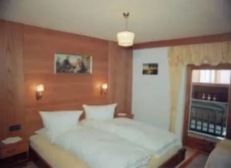 Guest house Mina